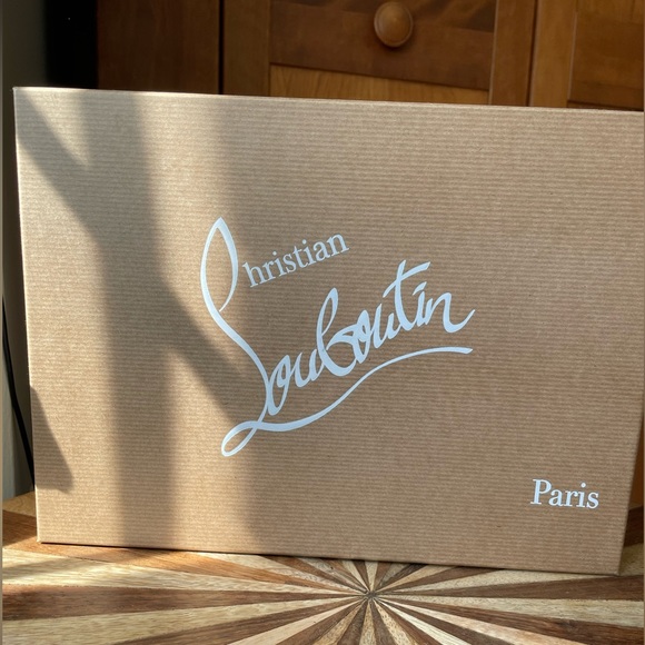 Christian Louboutin ‘So Kate’ Heels - Picture 7 of 8